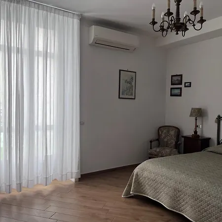 Ocsia Alojamento de Acomodação e Pequeno-almoço San Giorgio a Cremano